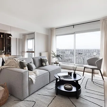 Nation - 2 Et Balcon A Charonne